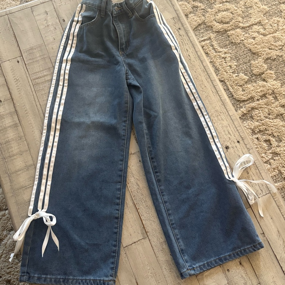 SHEIN Blue Kids Jeans with White ties